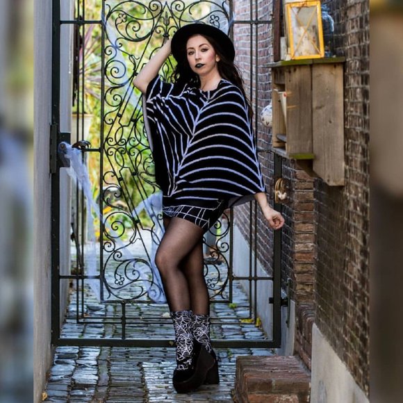 *NEW* Tangled Web We Weave Poncho Knit Sweater - Picture 5 of 5